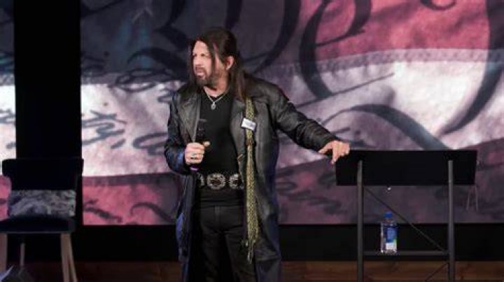 About Robin D. Bullock