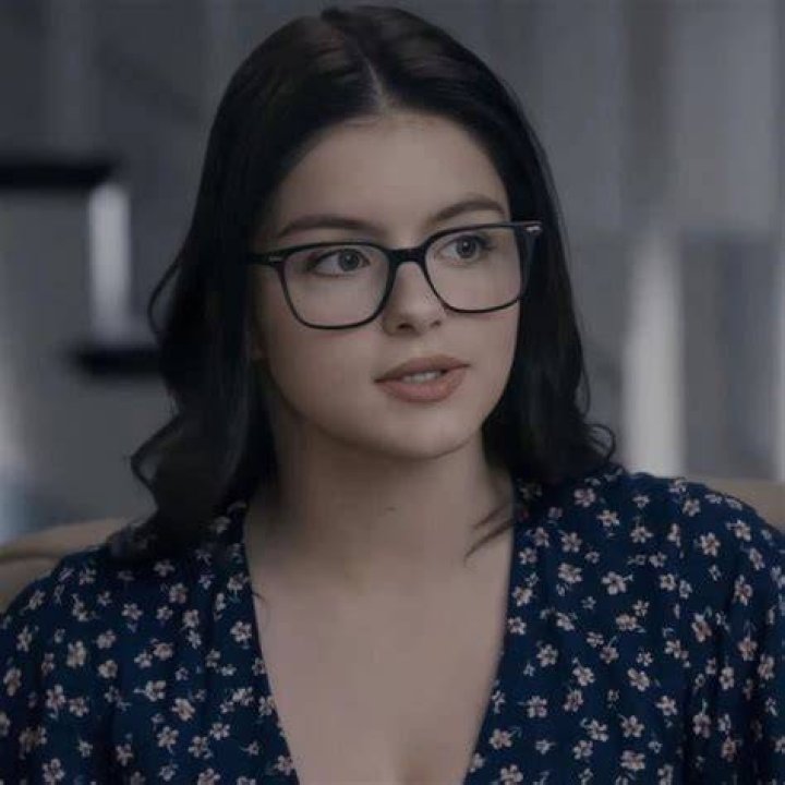 alex dunphy icon em 2021 Looks estilosos, Looks, Fam&iacute;lia moderna