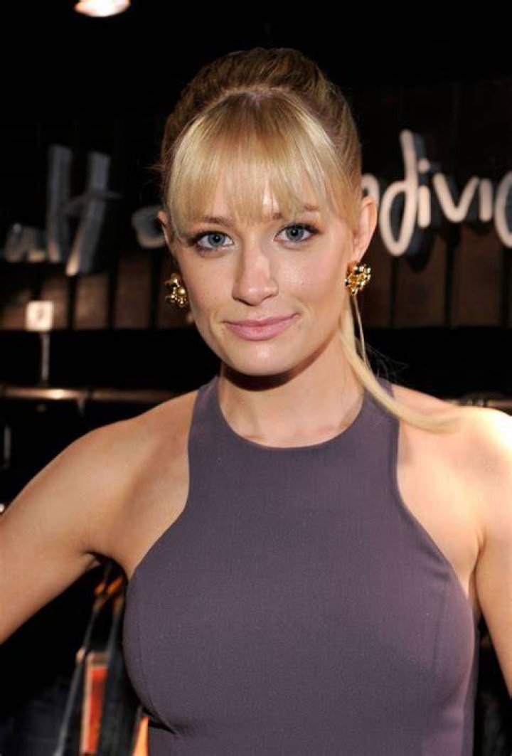 Beth Behrs Images Telegraph