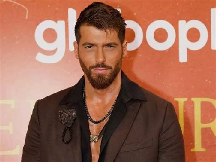 Can Yaman, el 'p&aacute;jaro so&ntilde;ador' con el que querr&aacute;s volar muy lejos
