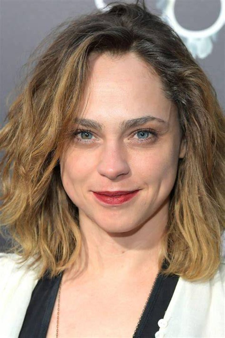 Fiona Dourif Profile Images &mdash; The Movie Database (TMDB)