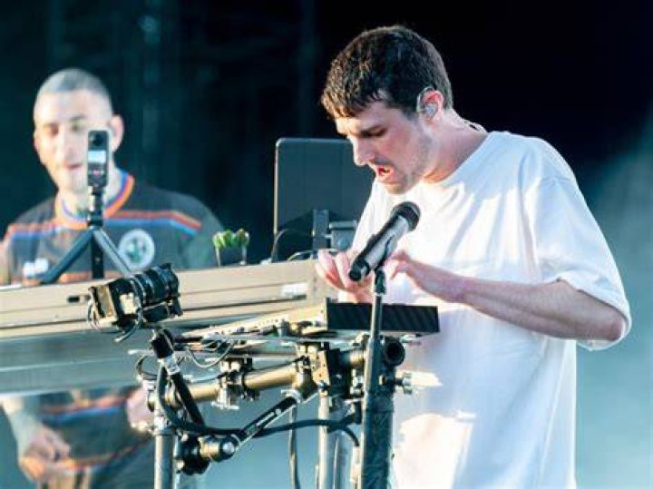 Fred again.. Reveals that Bass Sound in 'Jungle' is Sampled from &ldquo;Dodgy