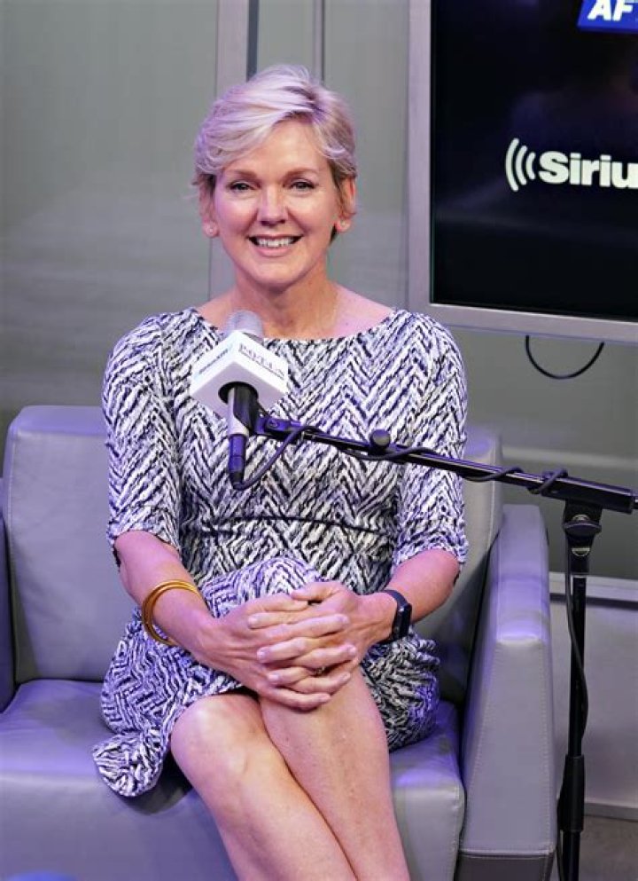 Jennifer Granholm Height, Age, Body Measurements, Wiki