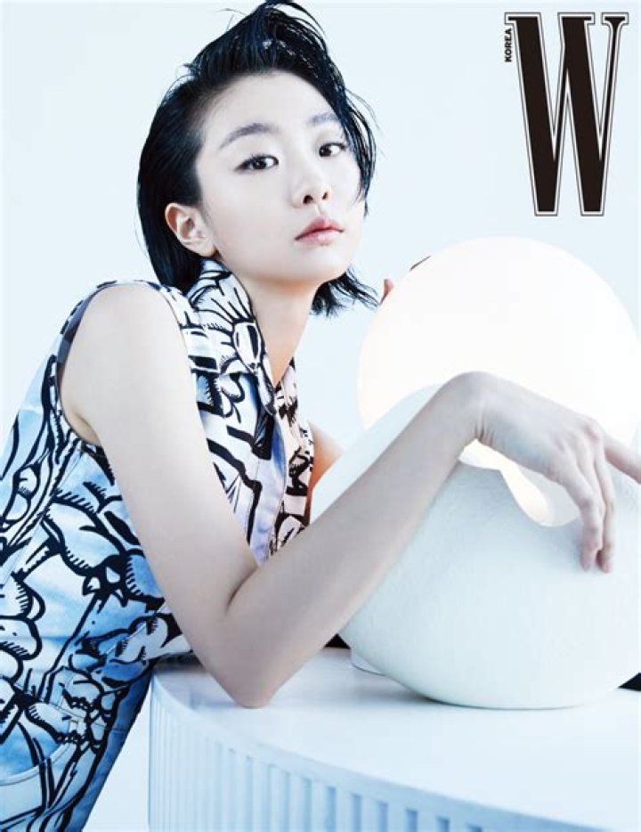 Kim Da Mi Exhibits Dreamy Fashion Style For W Magazine Pictorial Interview