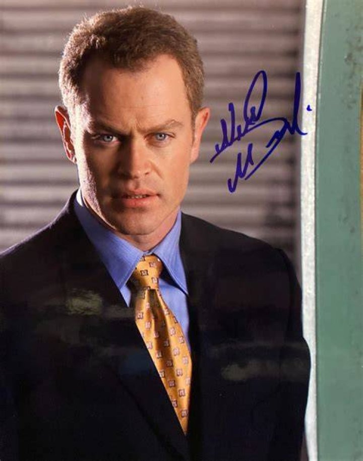 Neal McDonough signed photo